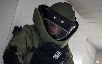 KFOR RC-E EOD Soldiers conduct counter IED training at Camp Bondsteel