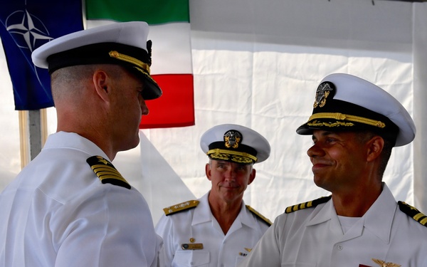 USS Mount Whitney Holds Change of Command Ceremony
