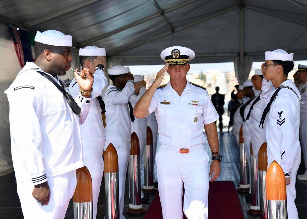 USS Mount Whitney Holds Change of Command Ceremony