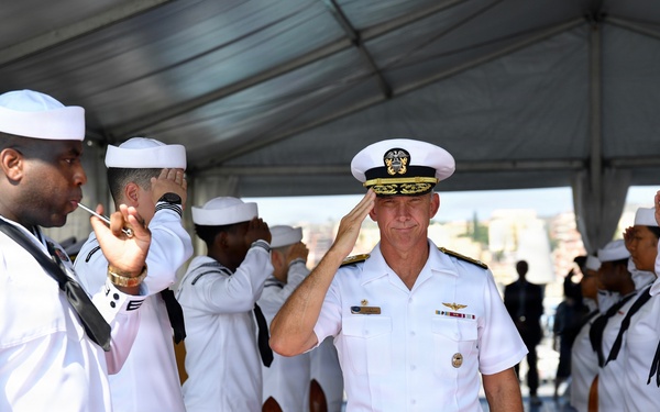 USS Mount Whitney Holds Change of Command Ceremony