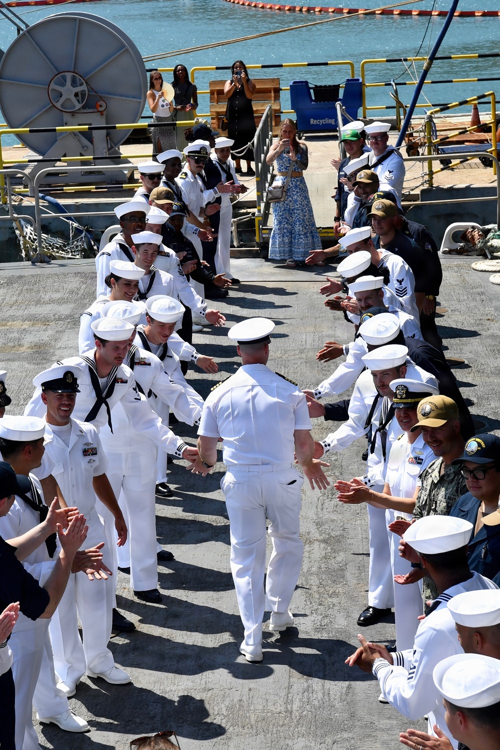 USS Mount Whitney Holds Change of Command Ceremony