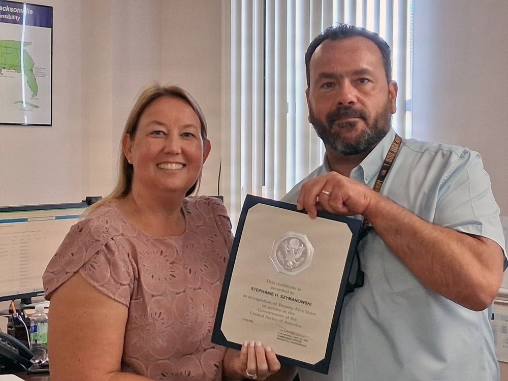 Stephanie Szymanowski recognized for 25 years of federal service