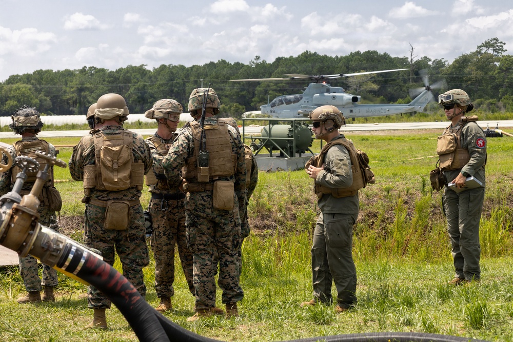 2nd Marine Aircraft Wing commanding general visits AGS leaders course