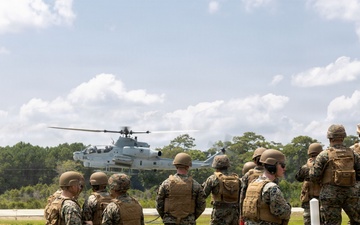 2nd Marine Aircraft Wing commanding general visits AGS leaders course