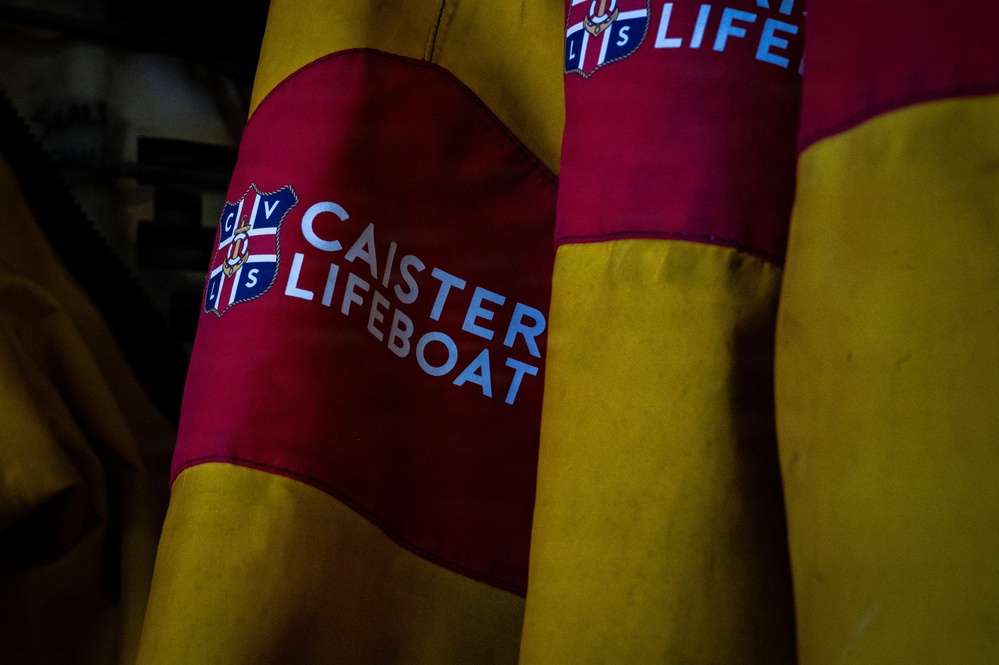 U.S. Airmen partner with Caister Lifeboat Volunteer Service for SERE training