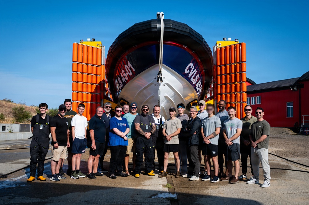 U.S. Airmen partner with Caister Lifeboat Volunteer Service for SERE training