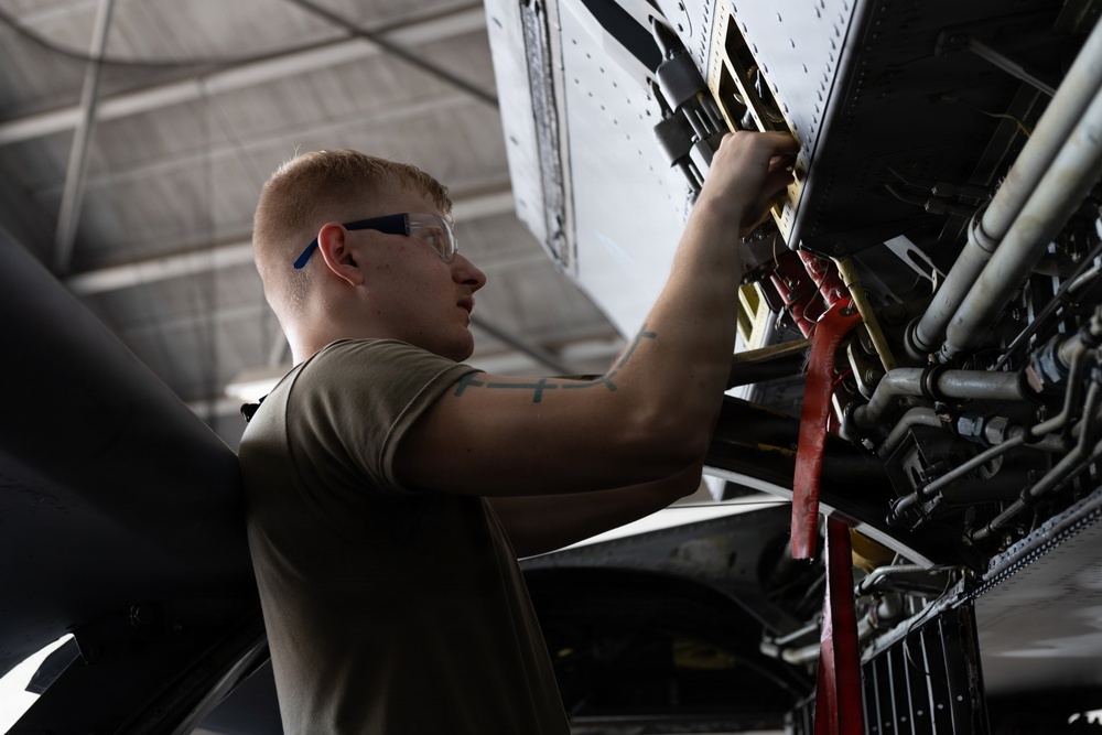 6th MXS ISO Airmen inspect the backbone of USAF Mobility