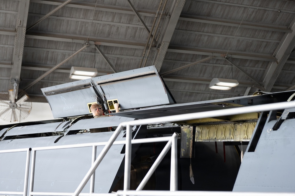 6th MXS ISO Airmen inspect the backbone of USAF Mobility