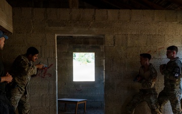 U.S. Airmen conduct bilateral tactical training with German law enforcement