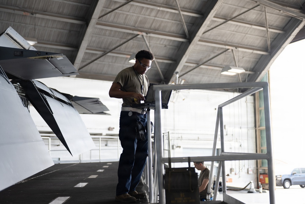 6th MXS ISO Airmen inspect the backbone of USAF Mobility