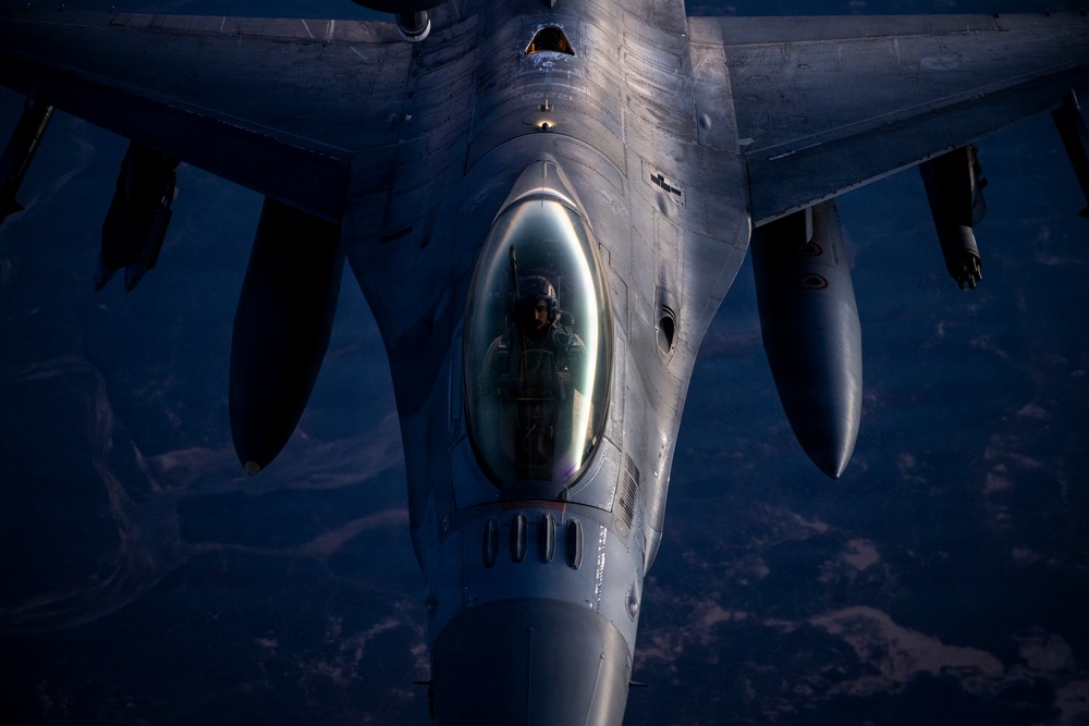 KC-135 refuels F-16s during patrol in CENTCOM AOR