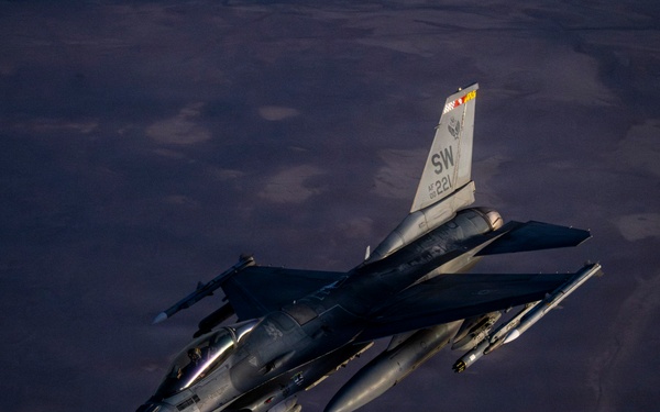KC-135 refuels F-16s during patrol in CENTCOM AOR