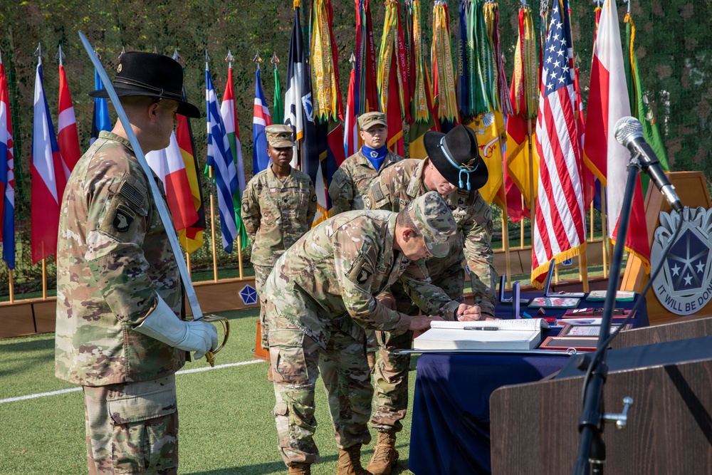 V Corps transfers responsibility to Command Sgt. Maj. Bohannon during ceremony in Poland