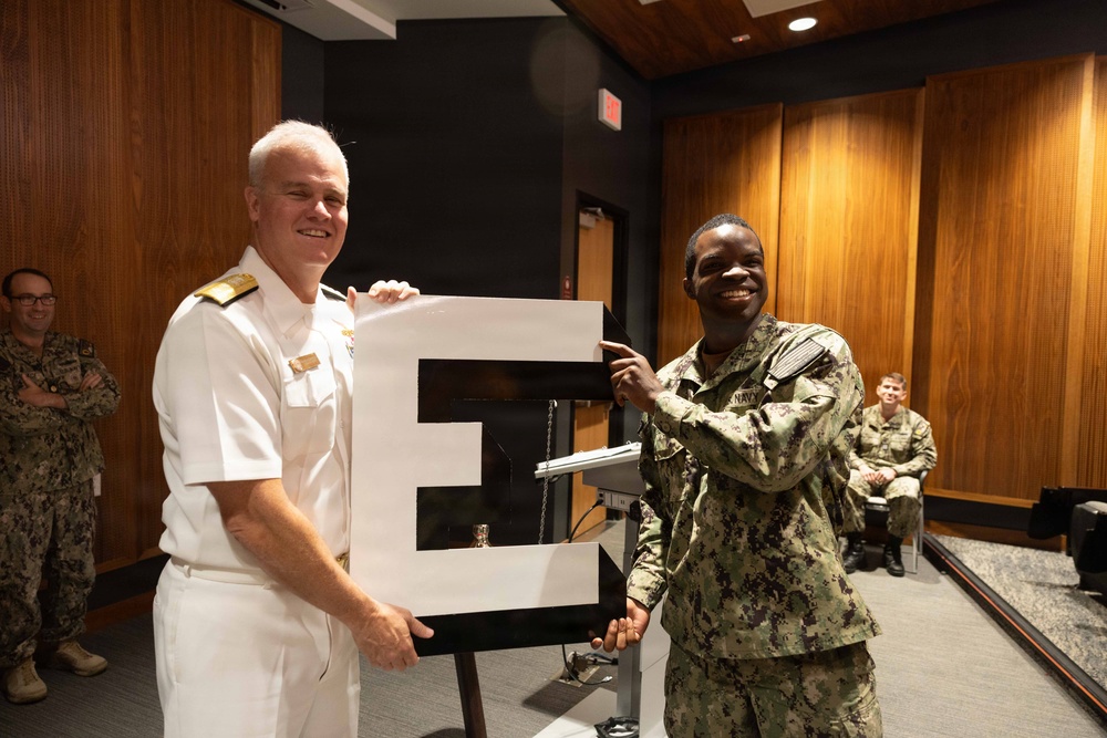 Sailors Graduate from Basic Division Officer Course
