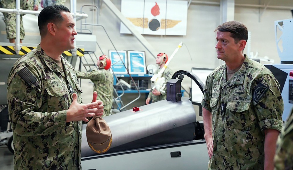NETC commander visits CNATT Unit Lemoore
