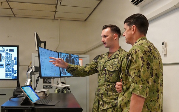 NETC commander visits CNATT Unit Lemoore