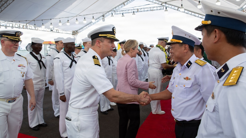 George Washington Carrier Strike Group Commanders Attend Arrival Ceremony in Vietnam