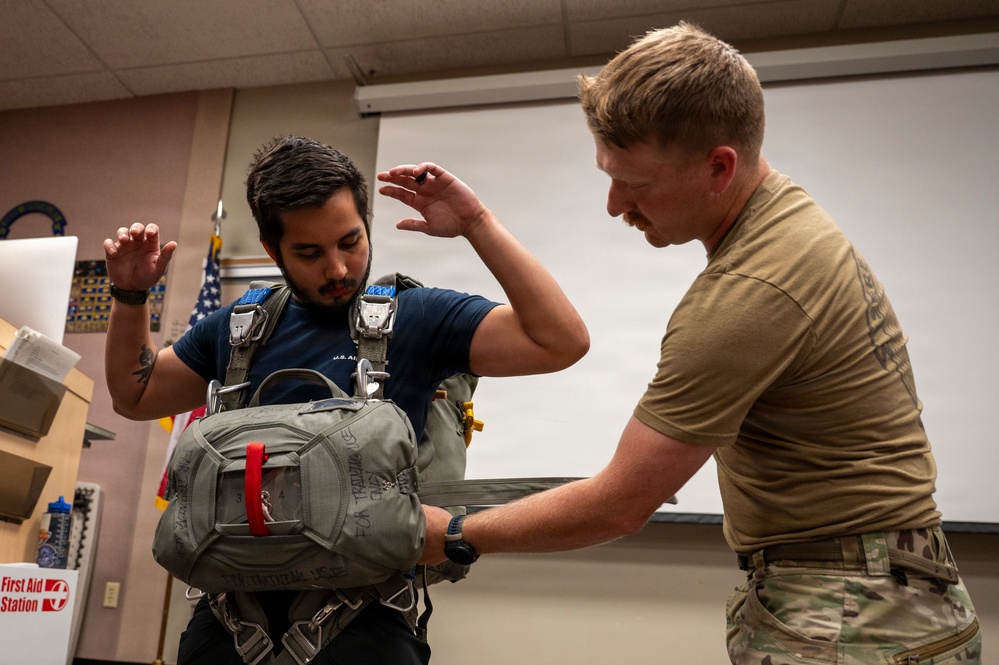 Air Force Delayed Entry Program recruits participate in SERE immersive tour