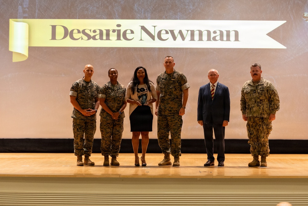 PAE-MC Senior Leaders Recognize Elite Marines and Civilians