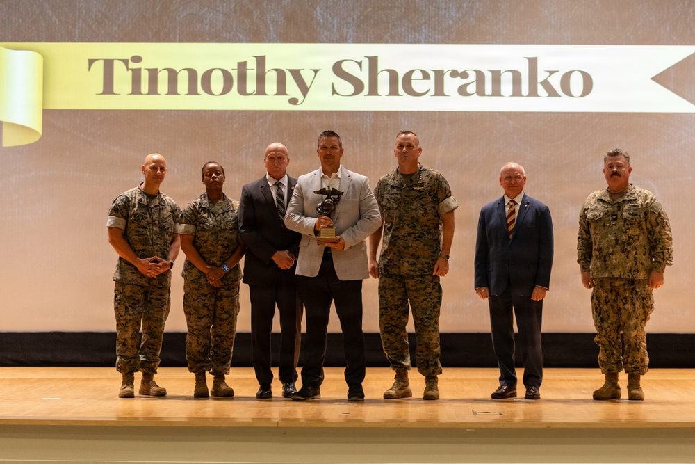PAE-MC Senior Leaders Recognize Elite Marines and Civilians