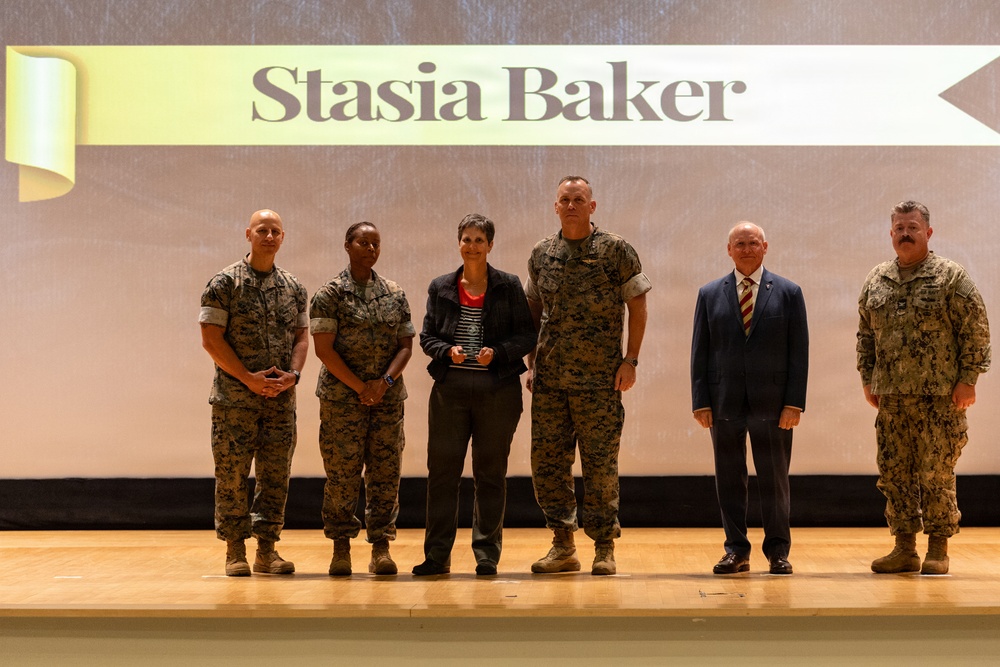 PAE-MC Senior Leaders Recognize Elite Marines and Civilians