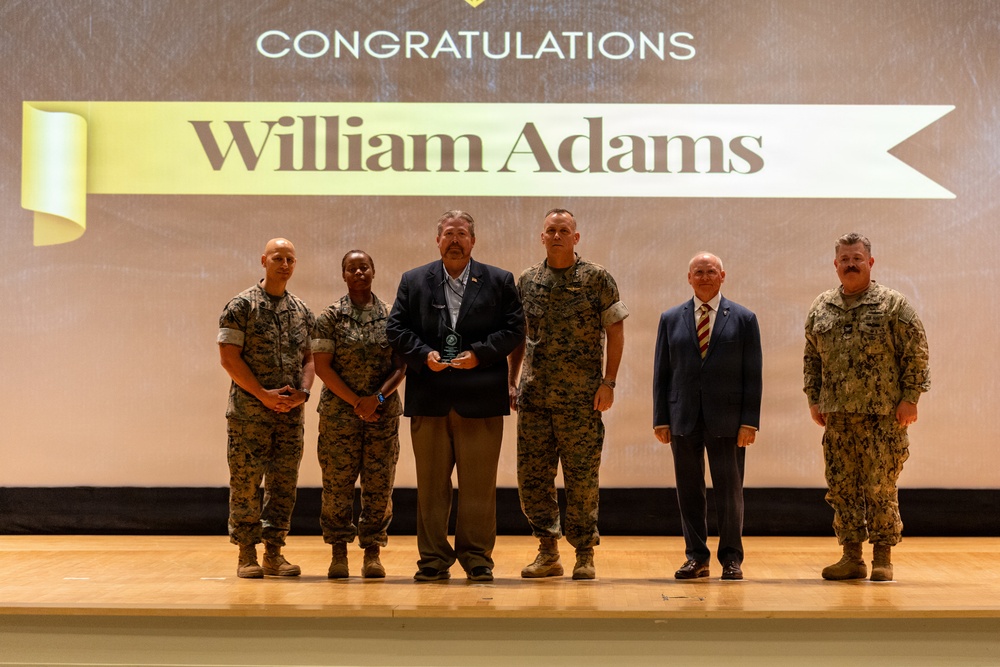 PAE-MC Senior Leaders Recognize Elite Marines and Civilians