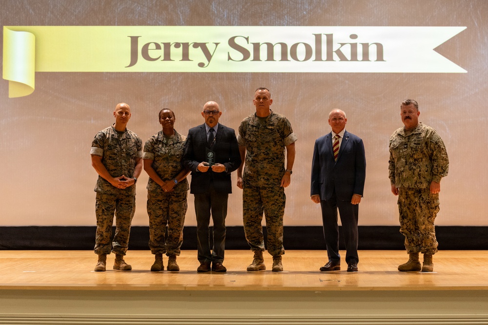 PAE-MC Senior Leaders Recognize Elite Marines and Civilians