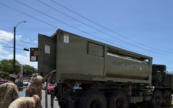 National Guard Soldiers Distribute Potable Water to Puerto Rico Community