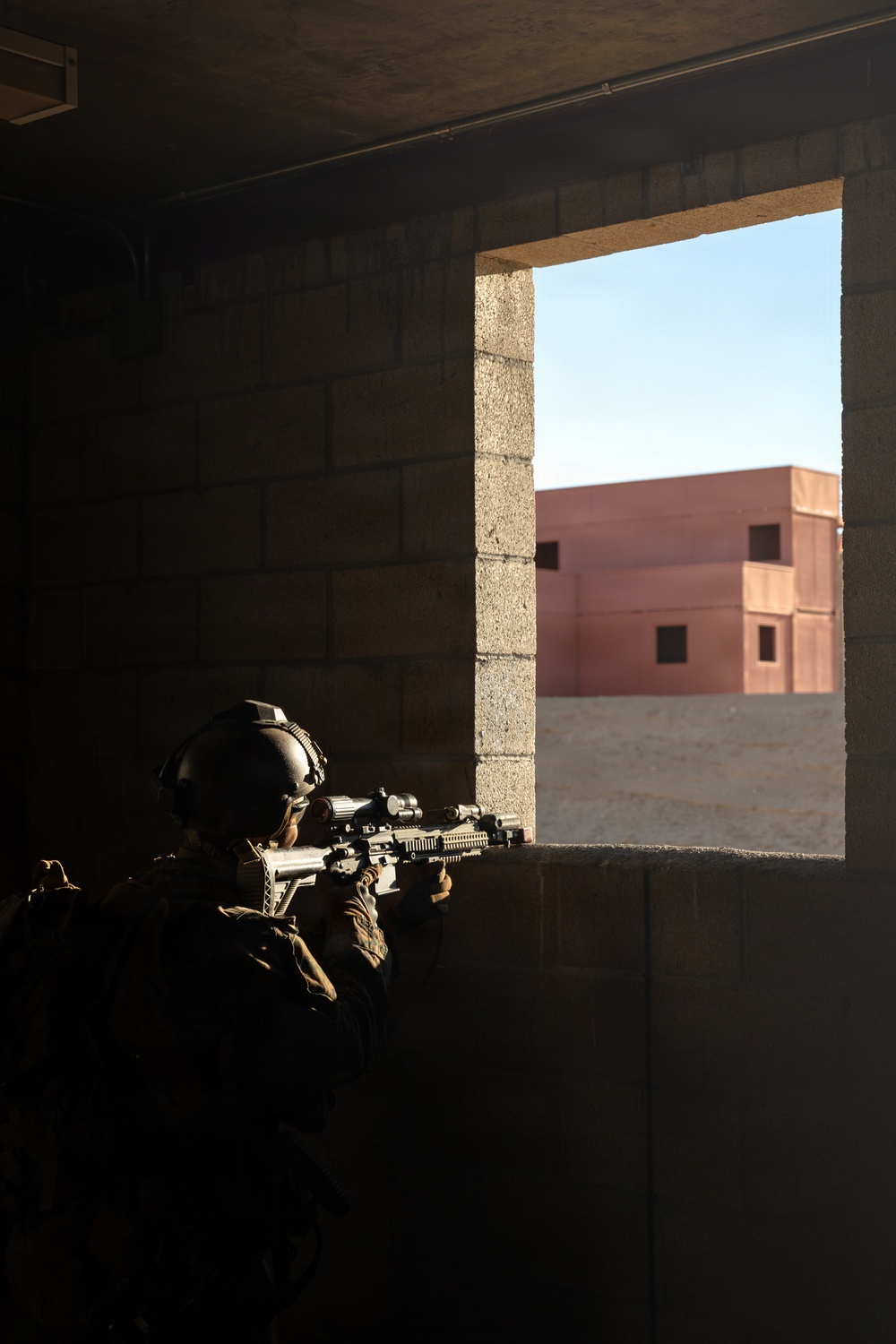 2/1 conducts an Urban Assault during SLTE 4-26