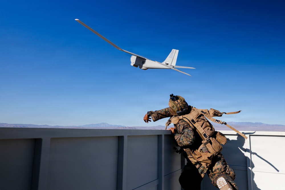2/1 conducts an Urban Assault during SLTE 4-26
