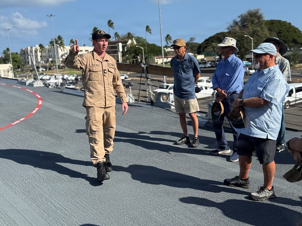 USS Daniel Inouye hosts Navy League of the United States Honolulu Council