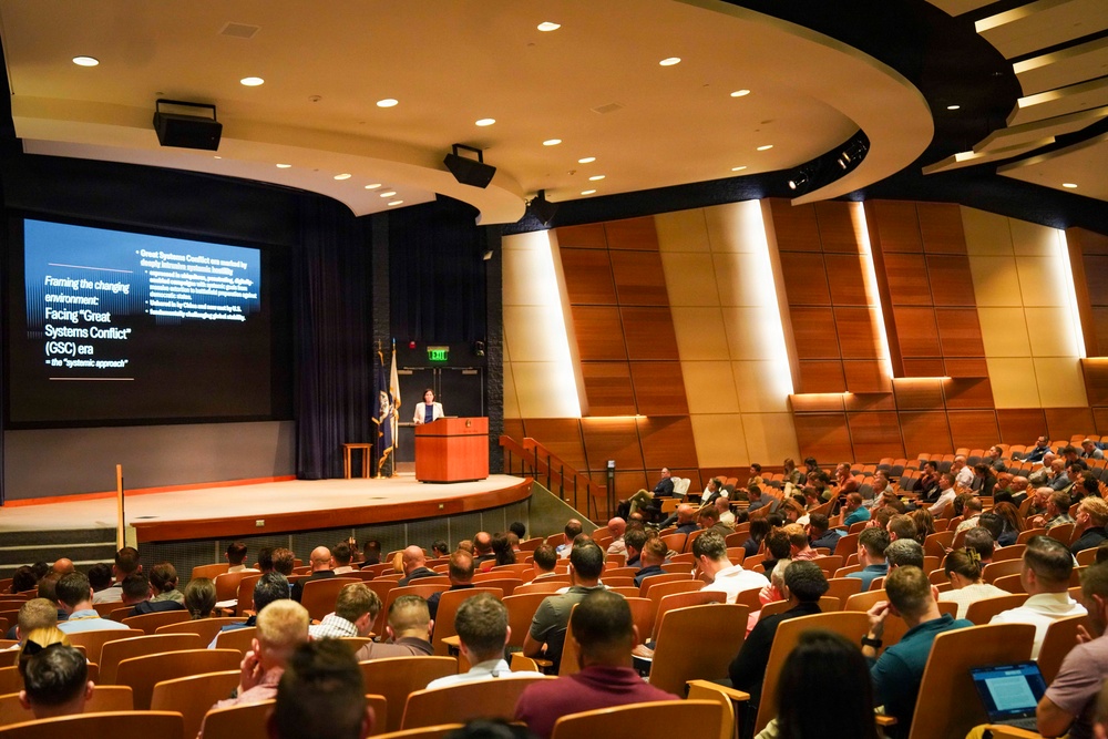 U.S. Naval War College students and faculty discuss uses, potential of artificial intelligence