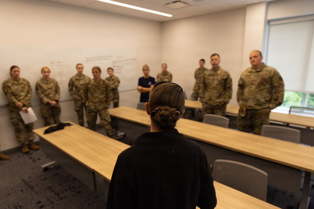 139th Medical Group, Detachment 1, train with University of Missouri-Kansas City (UMKC) students
