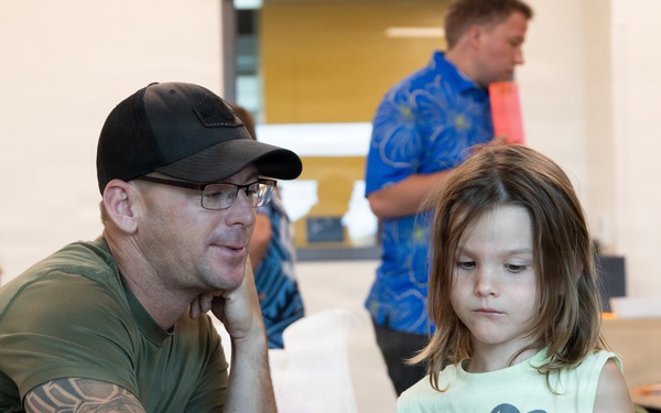 Newly-Built Mokapu Elementary School Hosts Back to School Event Aboard MCBH