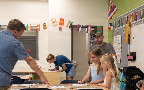 Newly-Built Mokapu Elementary School Hosts Back to School Event Aboard MCBH