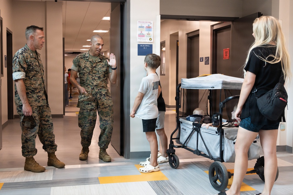 Newly-Built Mokapu Elementary School Hosts Back to School Event Aboard MCBH