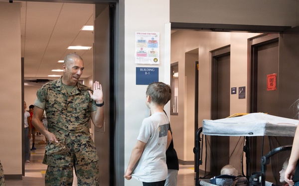 Newly-Built Mokapu Elementary School Hosts Back to School Event Aboard MCBH