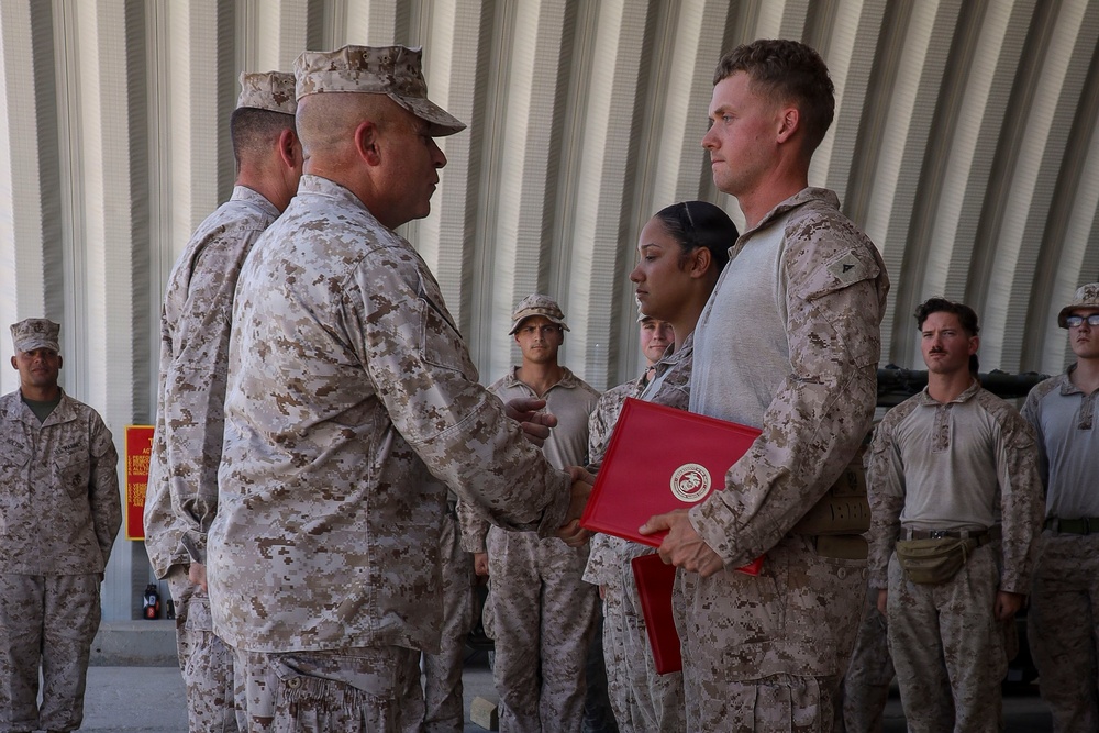 2nd MarDiv CG awards NCO and Marine of the Quarter