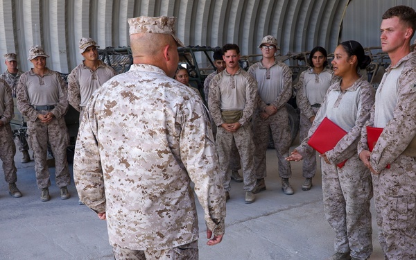 2nd MarDiv CG awards NCO and Marine of the Quarter