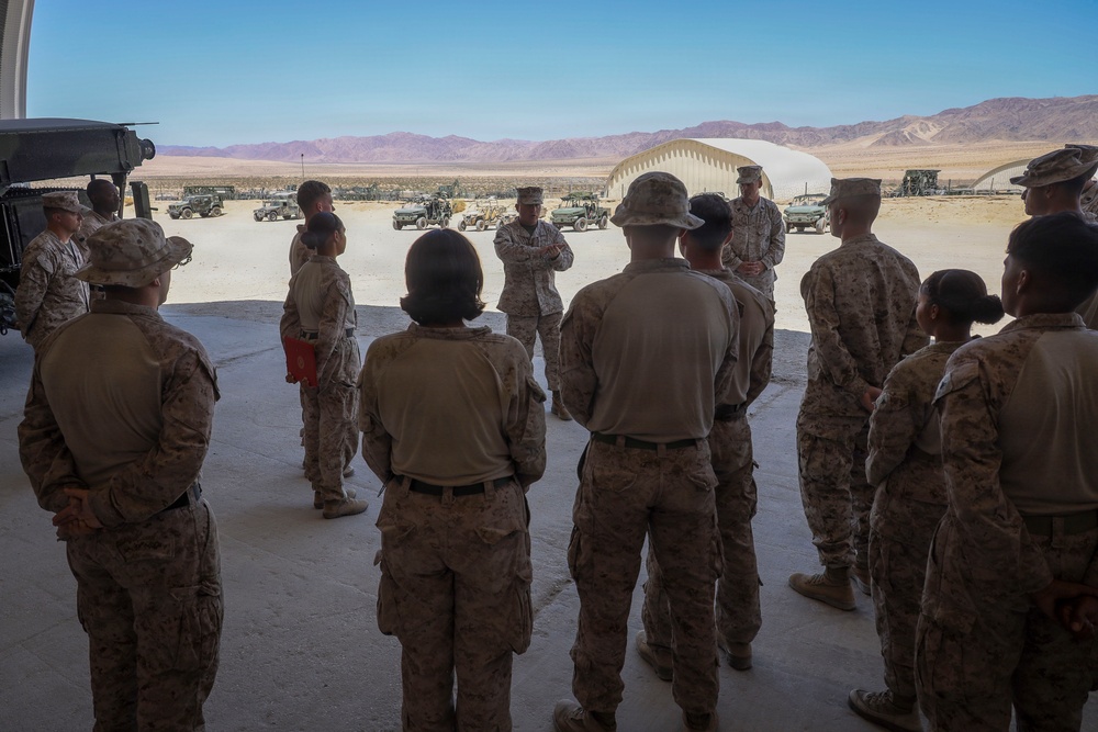 2nd MarDiv CG awards NCO and Marine of the Quarter