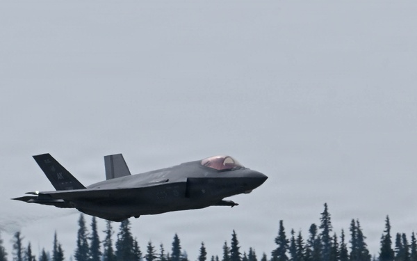 2026 Arctic Lightning Airshow Military Appreciation Day