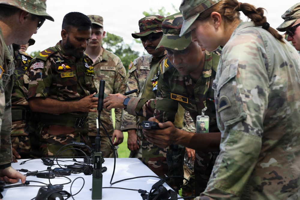 U.S. Army Pacific Soldiers and Bangladesh Army Soldiers Conduct Counterterrorism Training
