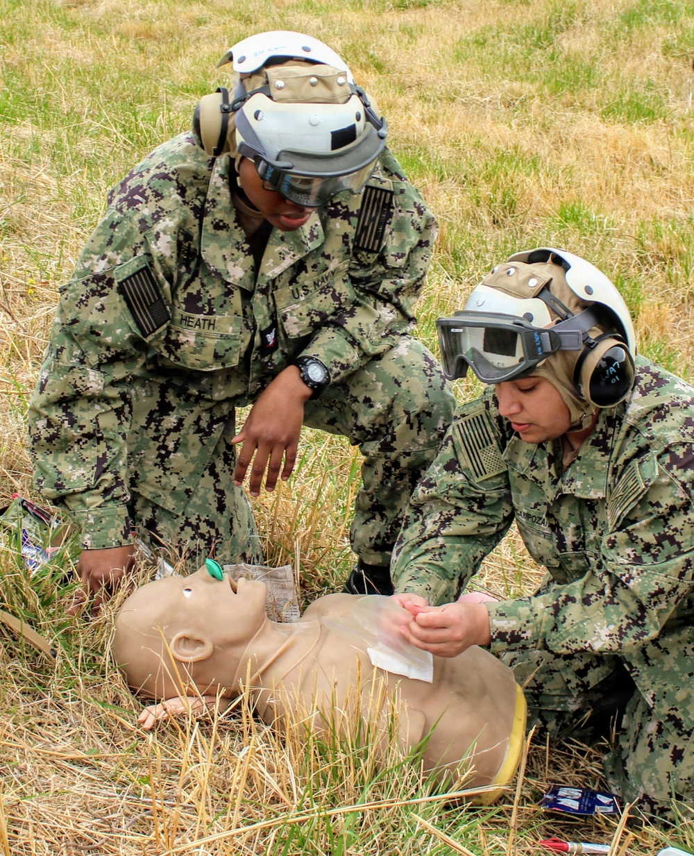 NMRTC Pax River Corpsmen Perform Airway and Chest Trauma Care During TCCC Drill