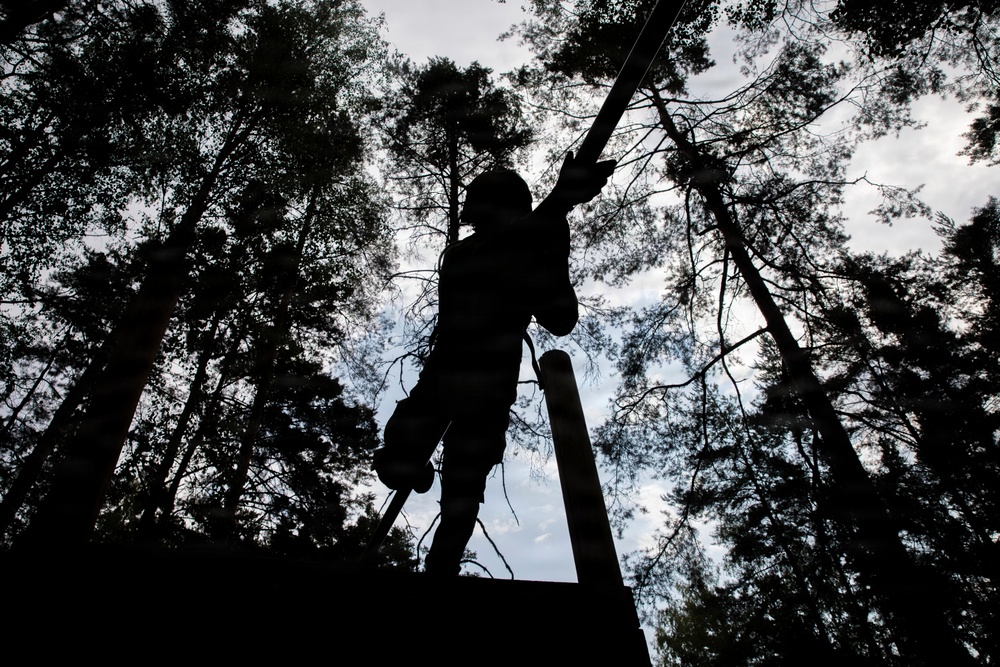 USAREUR-AF Best Squad Competition: Soldiers tackle obstacle course in Germany