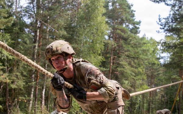 USAREUR-AF Best Squad Competition: Soldiers tackle obstacle course in Germany