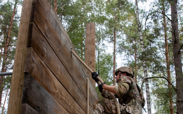 USAREUR-AF Best Squad Competition: Soldiers tackle obstacle course in Germany