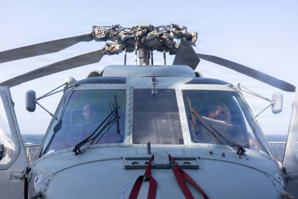 USS Princeton Conducts Helicopter Maintenance