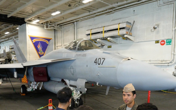 George Washington Hosts Tours in Da Nang, Vietnam