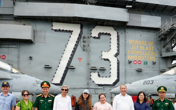 George Washington Hosts Tours in Da Nang, Vietnam