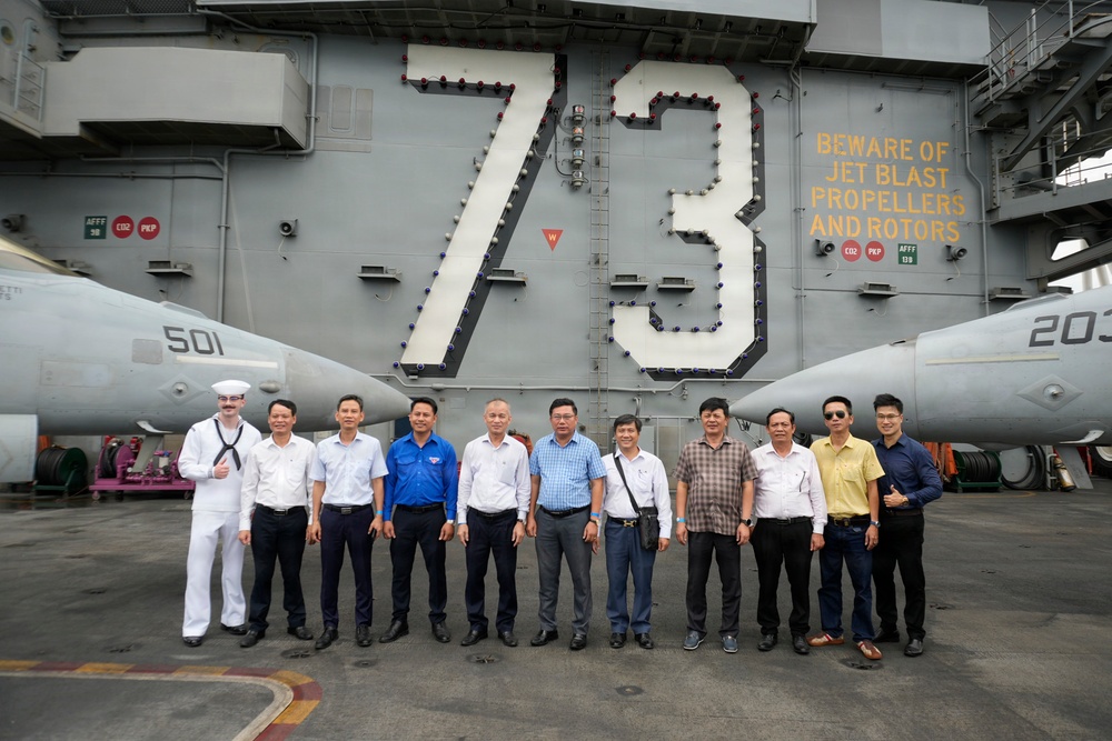George Washington Hosts Tours in Da Nang, Vietnam